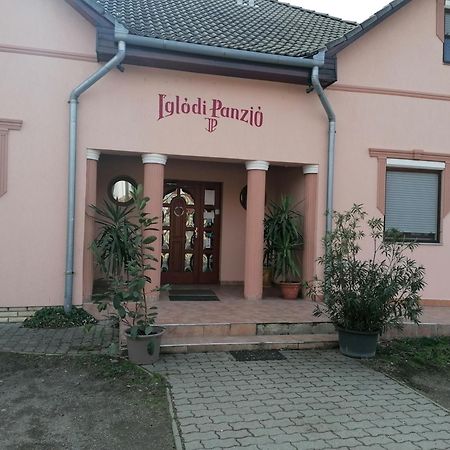 Hotel Iglodi Panzio Kunszentmárton Zewnętrze zdjęcie