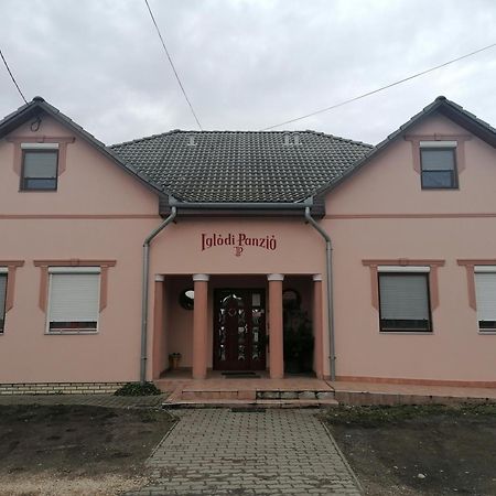 Hotel Iglodi Panzio Kunszentmárton Zewnętrze zdjęcie
